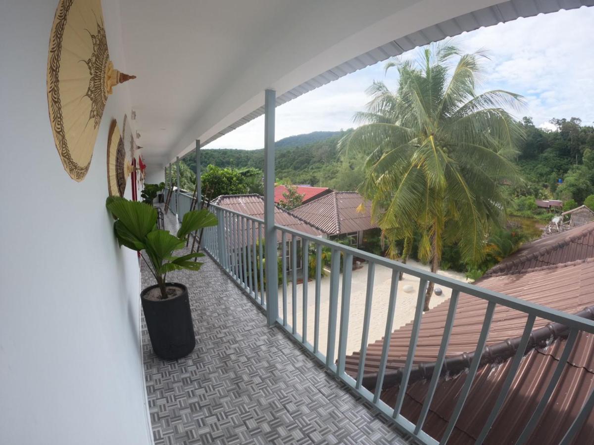 White Sand Ark Resort Sok San Village Buitenkant foto