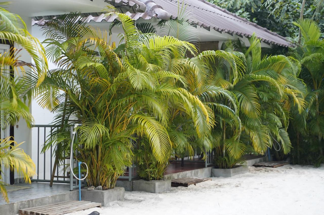 White Sand Ark Resort Sok San Village Buitenkant foto