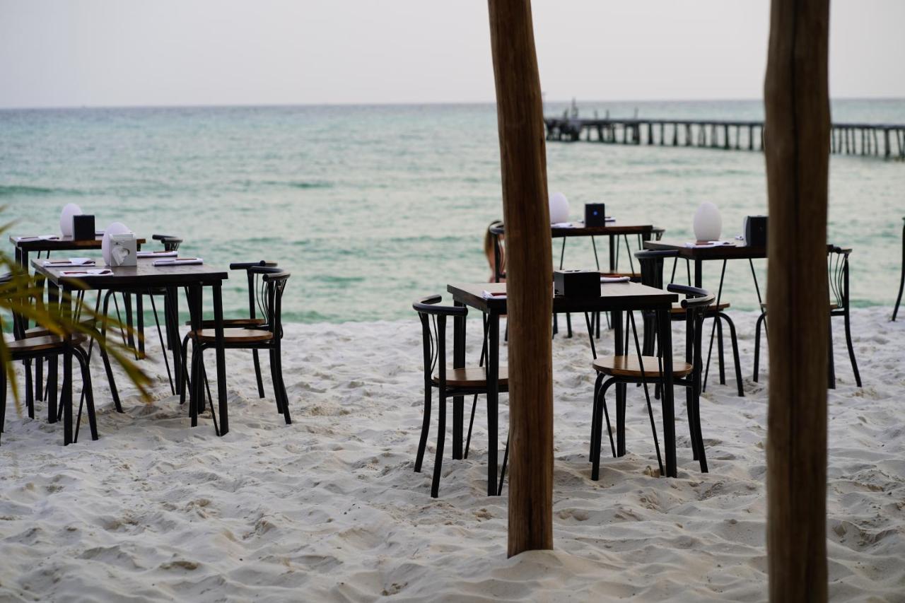 White Sand Ark Resort Sok San Village Buitenkant foto