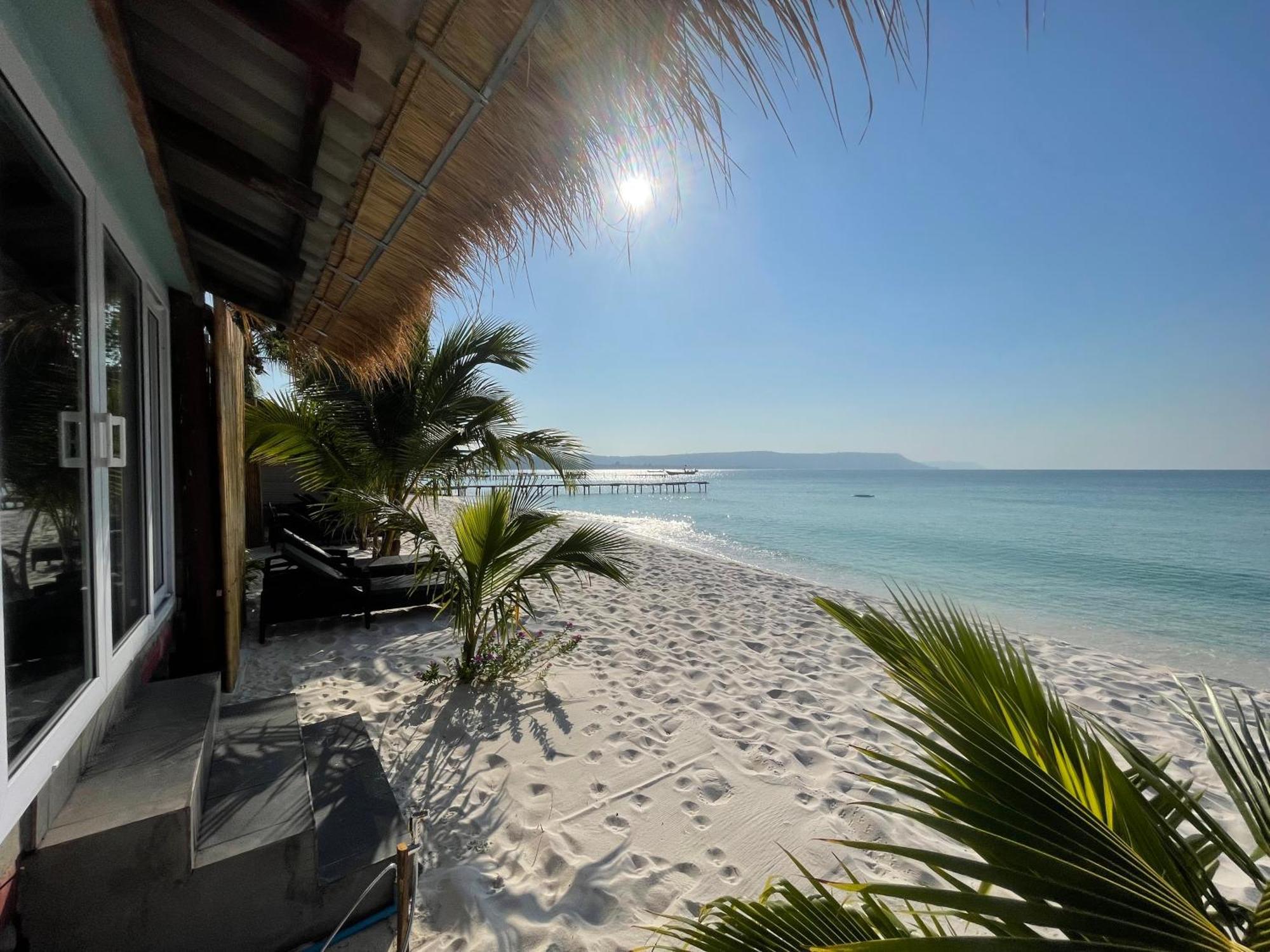 White Sand Ark Resort Sok San Village Buitenkant foto