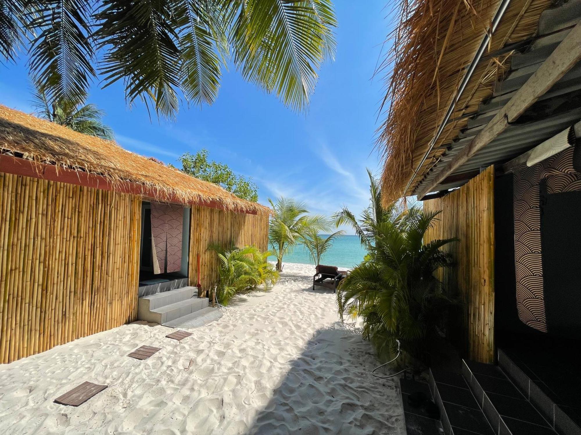 White Sand Ark Resort Sok San Village Buitenkant foto
