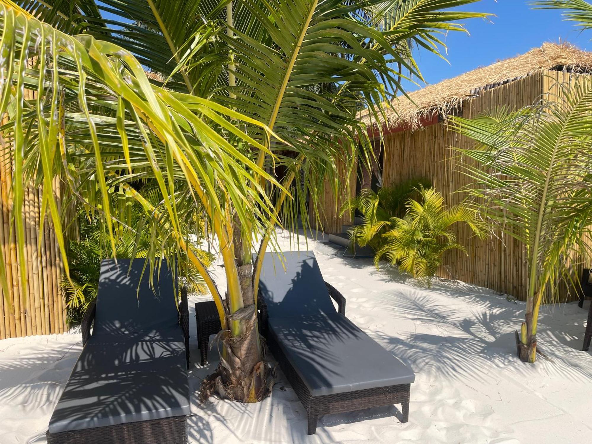 White Sand Ark Resort Sok San Village Buitenkant foto